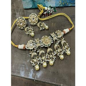Atractivo conjunto de gargantilla y pendientes de moissanita chapada en plata con latón y Kundan, joyería de moda para bodas de mujer - Product Image 1