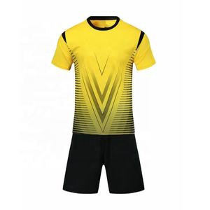 2024 New Plain Sports Sublimation Logotipo de impresión personalizado Uniforme de equipo de fútbol All Soccer Wear Shirt Jersey Set. - Product Image 1