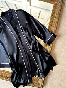 ชุดคลุมผ้าซาตินหรูหราสำหรับผู้หญิง ขายส่ง เสื้อคลุมลำลองเนื้อผ้านุ่มสบายผิว ชุดนอนฤดูร้อน ไซส์ใหญ่พิเศษสำหรับผู้หญิง - Product Image 3