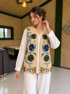 Chaqueta sin Mangas de Algodón con Bordado TNT de Diseñador |   Chaleco Floral Hecho a Mano para Mujer |   Ropa de Boutique Premium - Product Image 1