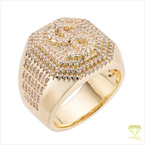 Anillo de lujo para hombre de plata de ley 925 con diamante cultivado en laboratorio, diseño geométrico llamativo y apariencia de cristal - Product Image 5