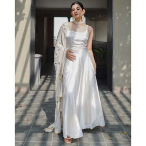 Ensemble de costume en satin de rayonne blanc féerique pour femme, taille XS - Product Image 6