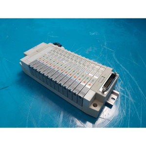 Válvula Solenoide SMC, Conjunto de Colector SZ3A60K-5LOZ-C4, Válvula Solenoide de 5 Puertos, Usada como Parte del Equipo Legacy Semiconductor - Product Image 2