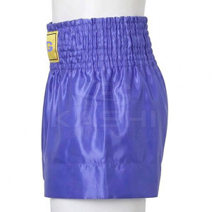 Shorts de Muay Thai de qualité professionnelle avec logo frontal, légers, respirants, en tissu doux, design confortable, ajustement flexible, pour un usage quotidien - Product Image 4