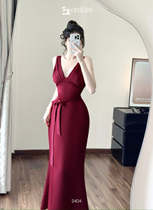 เดรสยาวผู้หญิงขายส่ง - ผ้าไหมเปิดหลังจับจีบช่วงอก รุ่น ET2404 - Product Image 4
