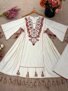 Conjunto de Cordón de Algodón Khadi Bordado para Mujer |   Ropa Étnica Festiva y Casual - Product Image 1