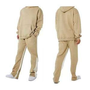 Conjunto Deportivo Elegante de Corte Regular con Pantalones Acampanados, Sudadera Cómoda y Cálida, Ideal para Hombres, Mujeres y Adolescentes - Product Image 4