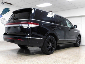 LINCOLN NAVIGATOR L RESERVE 2024 DE PRIMERA MANO, SUV USADO NEGRO EN BUEN ESTADO - Product Image 1