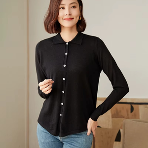 Robes classiques pour femmes en couleur unie, chemisier en cachemire tricoté, chemisier personnalisable pour femmes - Product Image 1