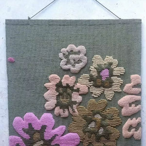 Tapiz de Macramé Tejido a Mano con Diseño Abstracto de Lana, Decoración Boho para Pared -05 - Product Image 1