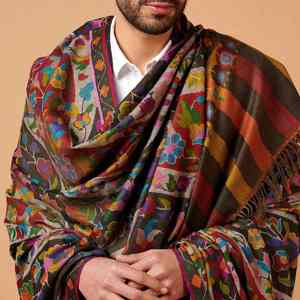 Chal Qalam Qari de Lujo, Suave y Cálido, Diseño Sólido Hecho a Mano, Elegante Envoltura de Invierno para Hombre, Pashmina Kani - Product Image 4