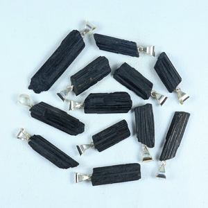 Nouveauté : Pendentif en tourmaline noire naturelle brute, plaqué argent 925, pierre de guérison en cristal brut, bijoux faits à la main - Product Image 6