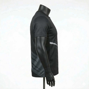 Camiseta de Manga Corta para Hombre, Cuello Redondo, Diseño Geométrico Verde y Negro, Secado Rápido, Tejido de Punto, Corte Ajustado, Estilo Deportivo, Largo Regular - Product Image 3