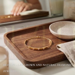 สร้อยข้อมือรูปหัวใจประดับเพชรชมพูสังเคราะห์ทรงเสน่ห์ ทองคำ 14K งานจิวเวลรี่ชั้นดี ประดับพลอยสีชมพูทรงหัวใจแบบฝังขอบอย่างโรแมนติก - Product Image 2