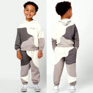 Conjuntos de Ropa para Niños de 3 Colores, Conjuntos Unisex de Verano para Niños, Conjuntos de Pantalones Cortos, Conjuntos de Camisetas, Logotipo Bordado Personalizado, Traje Deportivo Infantil - Product Image 3