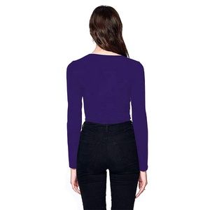 Sudadera con capucha roja personalizable al por mayor para mujer, ropa informal de Otoño de lana de algodón y poliéster para gimnasio con logotipo frontal - Product Image 5