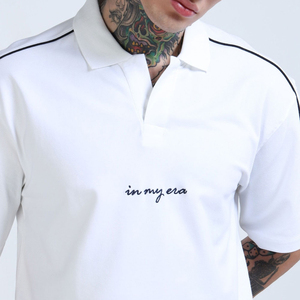 เสื้อกอล์ฟผู้ชายสีขาวผ้าฝ้ายปักโลโก้ตัวอักษร สไตล์ลำลอง พิมพ์ลายด้านหน้า ระบายอากาศได้ดี ผ้าอ๊อกซ์ฟอร์ด - Product Image 5