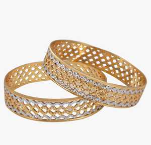 Bracelet traditionnel en laiton finition antique fait main MN EXPORTS, accessoire ethnique classique pour femme, origine Uttar Pradesh, pour mariage - Product Image 1