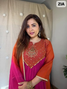 Ensemble de robe Anarkali en rayonne verte Zia avec dupatta, coupe ample, tenue traditionnelle indienne et pakistanaise pour femmes, longueur au sol - Product Image 4