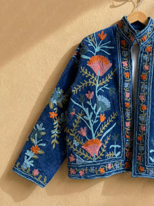 เสื้อแจ็คเก็ตบอมเบอร์กำมะหยี่ปักลายดอกไม้แบบวินเทจ Suzani แบบสองด้าน ขายส่ง - เป็นมิตรกับสิ่งแวดล้อม กันลม สำหรับฤดูหนาว/ฤดูใบไม้ร่วง - Product Image 3