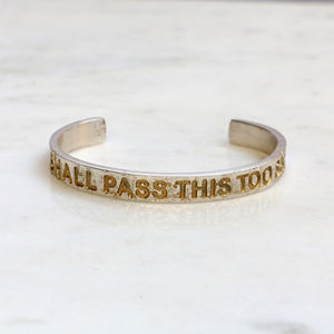 Bracelet manchette en laiton estampé à la main - Bijou avec citation inspirante - Cadeau rustique et minimaliste pour la santé mentale des femmes - Product Image 5
