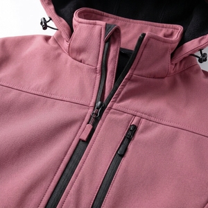 Chaqueta Ligera con Capucha para Hombre, Estilo Utilitario, con Múltiples Bolsillos con Cremallera Segura - Product Image 4