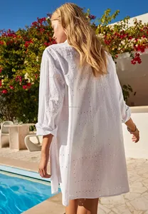 Seaside Serenity Rayon schiffli เสื้อเชิ้ตแขนยาวคอปกพับลงสำหรับฤดูร้อนและรีสอร์ทชุดเดรสเชิ้ตผู้หญิง - Product Image 2