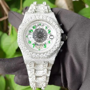 Splendide montre pour homme avec diamants, 28 mm, analogique, quartz, boîtier en moissanite argentée, verre saphir, fermoir caché, écologique - Product Image 1