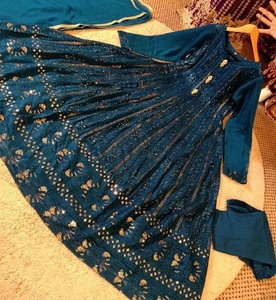 2022 Collection de mariage de créateur de luxe pakistanais indien Salwar Kameez costume brodé en mousseline de soie lourde pour les occasions spéciales - Product Image 1