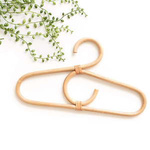 Elegante percha de ratán, juego al por mayor, perchas antideslizantes naturales ecológicas para colgar bolsos y ropa - Product Image 3