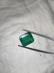 Émeraude naturelle zambienne de 4,24 ct, taille octogonale, pierre précieuse verte lâche, émeraude de qualité supérieure pour la fabrication de bijoux fins, vente en gros - Product Image 1