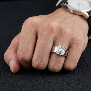 แหวนหมั้นเพชรทรง Asscher ทองคำขาว 10k ประดับเพชรระยิบระยับ พร้อมตัวเรือนแบบ Prong Setting รับรองโดย IGI แหวนแต่งงานสุดหรูสำหรับผู้หญิง - Product Image 6