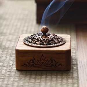 Brûleur d'encens rustique en teck – Support en bois fait main pour la méditation, le yoga et les cadeaux spirituels - Product Image 3