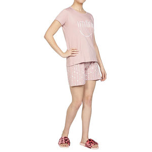 Conjunto de verano para mujer diseñado para brindar un aspecto veraniego elegante, con un material de textura suave y transpirable. Conjunto de verano para mujer. - Product Image 3