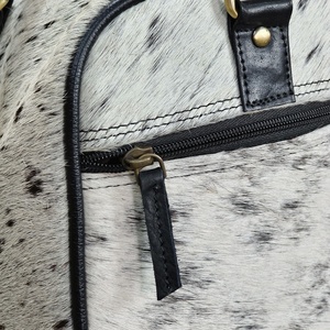 2026 New Luxury Design Fashion Cowhide Travel <b>Bags</b> Factory Price Handmade Multi Use Cowhide <b>Leather</b> Duffle <b>Bags</b> For Online Sale - Product Image 4