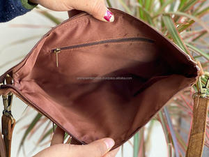 Wholesale OEM 2024 New Design Metallic Cowhide Leather Crossbody Bag and Hair on Cowhide Fur Leather Zipper Pouch Women's Set - Product Image 3