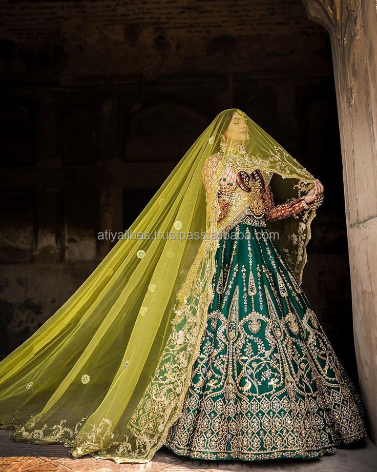 BEAUTIFUL-BOTTLE GREEN BRIDAL BLOUSE,LEHENGA & DUPATTA DRESS WITH  EMBELLISHED CRYSTAL GLASS BEADS,DABKA WORK for WEDDING=2024| Alibaba.com