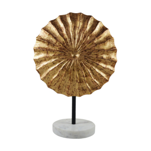 Produit décoratif de table aux designs élégants, structure en métal doré antique avec base en marbre blanc pour la décoration de la maison, des hôtels et des restaurants - Product Image 1