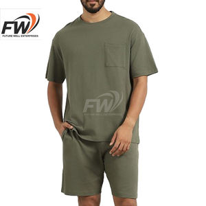 Conjunto de camiseta y pantalones cortos personalizados, camisetas estampadas en serigrafía, camisetas de color sólido, conjuntos deportivos de estilo urbano, conjuntos de camiseta y pantalones cortos para hombre en tallas grandes. - Product Image 1