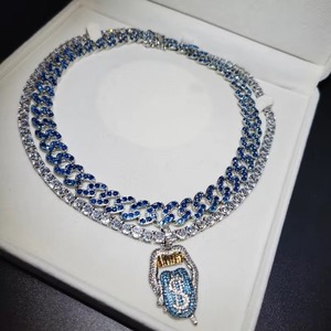 Pendentif glacé pour homme en acier inoxydable Hip Hop de luxe personnalisé avec diamant Moissanite VVS Bijoux Vidhi certifiés IGI - Product Image 6