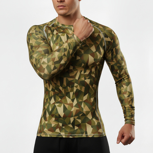 Rashguard à manches longues, rashguard sur mesure, tailles et designs personnalisés pour hommes, vêtements de sport imprimés par sublimation, rashguard confortable - Product Image 3