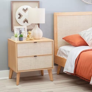Mesita de noche de madera natural con cajones dobles, mesita de noche de ratán hecha a mano para decoración moderna de dormitorio bohemio - Product Image 1