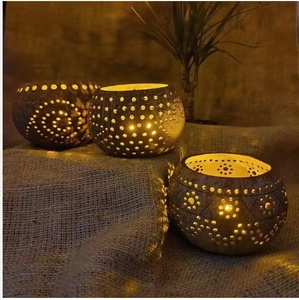 Portavelas de Coco con Diseño Creativo, Hecho a Mano, con Rayos Solares, Decorativo, Ecológico, para Interiores - Product Image 1