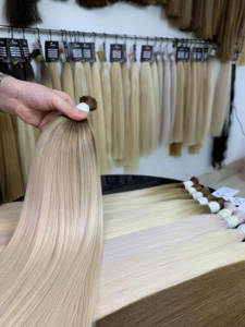 Extensions humaines vierges couleur claire 65cm Machine super doublement étirée Double trame Extensions en vrac de cheveux vietnamiens - Product Image 2