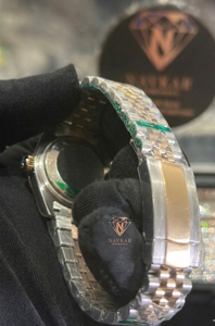 Montre de luxe pour femme en argent sterling avec lunette sertie de diamants, cadran marron, affichage de la date, mouvement à quartz analogique, boîtier rond de 31 mm - Product Image 3