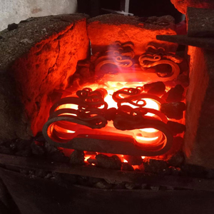 Allume-feu en acier au carbone, outil de démarrage de feu de qualité supérieure, construction en acier durable, design compact, poignée confortable pour le camping - Product Image 2