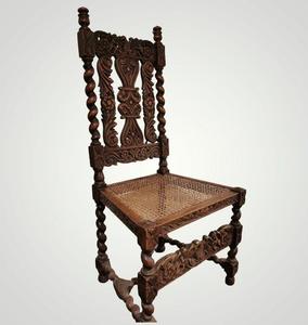 Silla de Acento Redonda con Respaldo Tallado a Mano en Estilo Barroco Ornamentado - Product Image 4