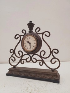 Reloj de Escritorio Circular de Metal de Diseño Moderno, Números Romanos, Movimiento de Cuarzo, Funciona con Batería, Diseño Tradicional - Product Image 5