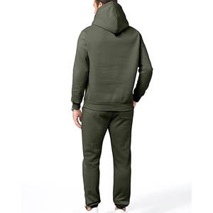 Survêtement de sport personnalisé pour homme en coton 100% vert olive uni, idéal pour la maternité |   Ensemble sweat à capuche et jogging en molleton uni |   Coupe classique - Product Image 3