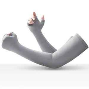 Mangas de compresión deportivas con protección UV, tela transpirable y ligera para fitness, pedidos al por mayor. - Product Image 2